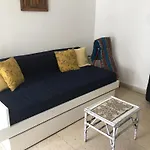 A Dos Cuadras Del Mar Y De Guemes
